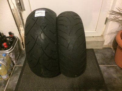 links 240 ME 888 rechts Avon 200